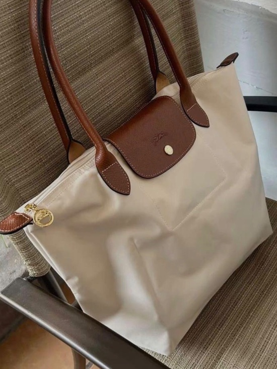 Longchamp Handbags - NWT Longchamp le Pliage